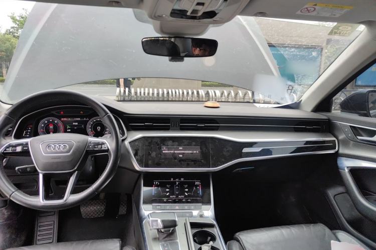 Used Audi A6L 2019 40 TFSI Luxury Prestige Edition Center Console