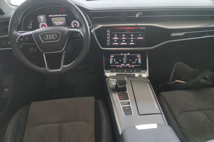 Used Audi A6L 2019 40 TFSI Luxury Dynamic Model Center Console