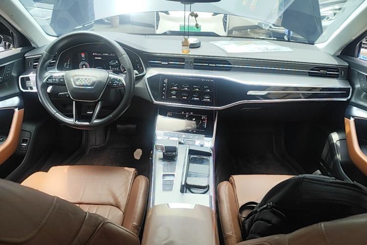 Used Audi A6L 2019 40 TFSI Luxury Prestige Edition Center Console