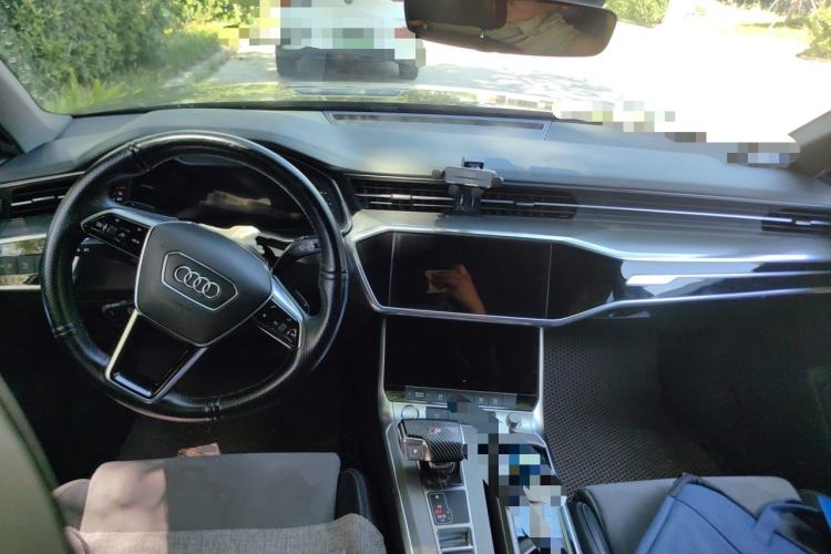 Used Audi A6L 2019 40 TFSI Luxury Dynamic Model Center Console