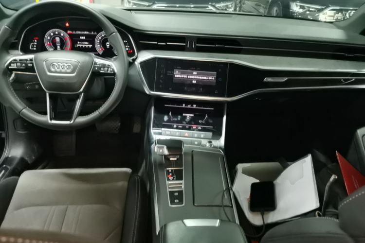 Used Audi A6L 2019 40 TFSI Luxury Dynamic Model Center Console