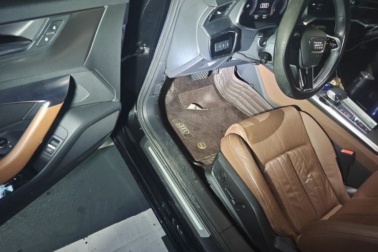 Used Audi A6L 2019 40 TFSI Luxury Prestige Edition Driver Seat