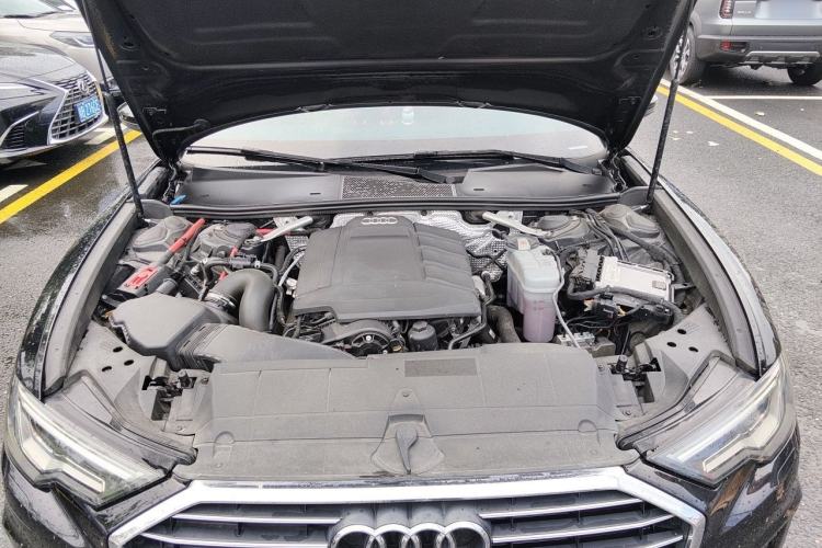 Used Audi A6L 2019 40 TFSI Luxury Dynamic Model Engine Bay