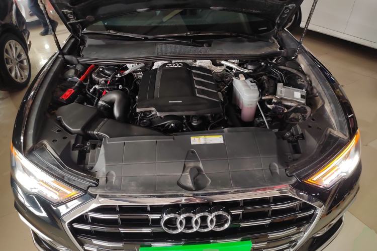 Used Audi A6L 2019 40 TFSI Luxury Dynamic Model Engine Bay