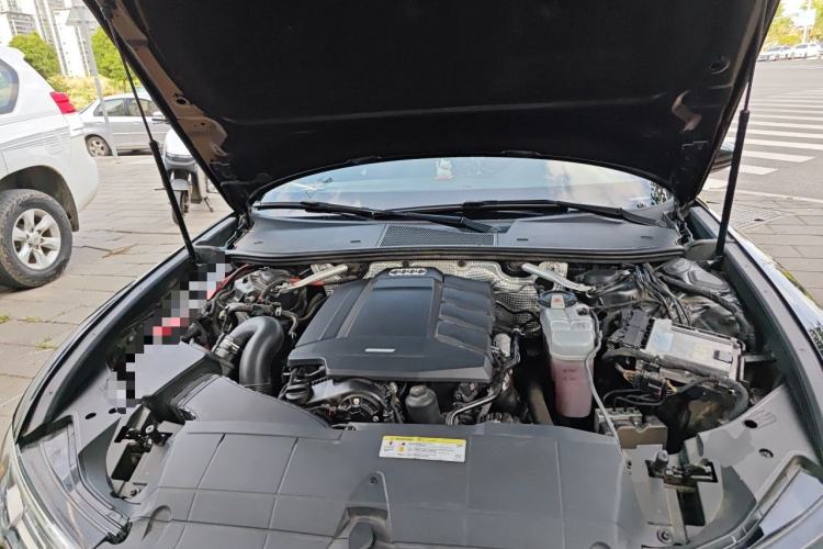 Used Audi A6L 2019 40 TFSI Luxury Dynamic Model Engine Bay
