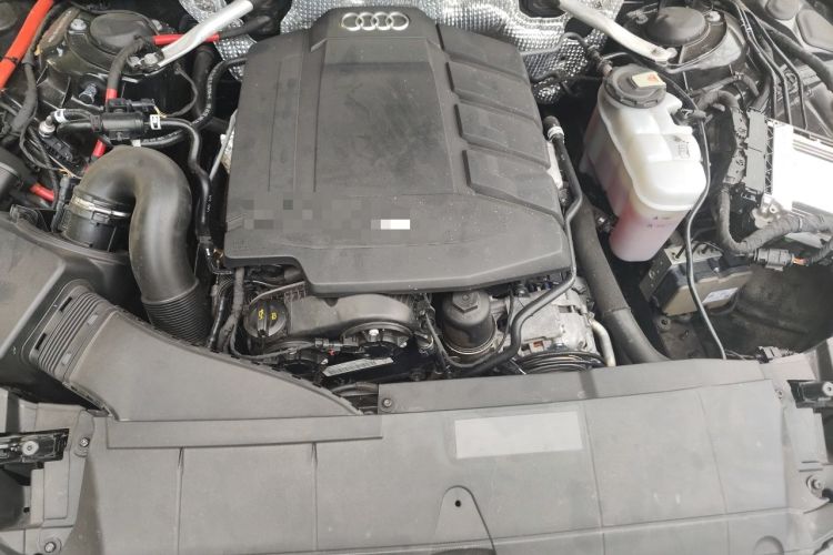 Used Audi A6L 2019 40 TFSI Luxury Dynamic Model Engine Bay