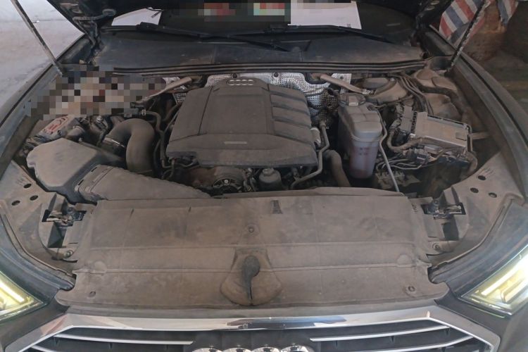 Used Audi A6L 2019 40 TFSI Luxury Dynamic Model Engine Bay