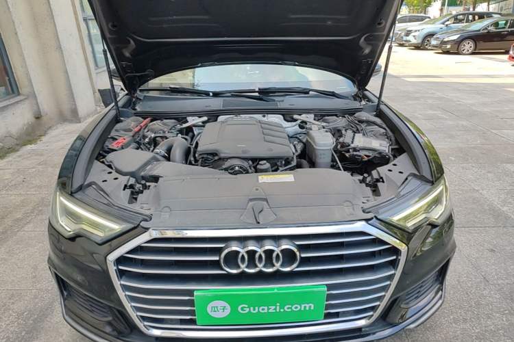 Used Audi A6L 2019 40 TFSI Luxury Dynamic Model Engine Bay