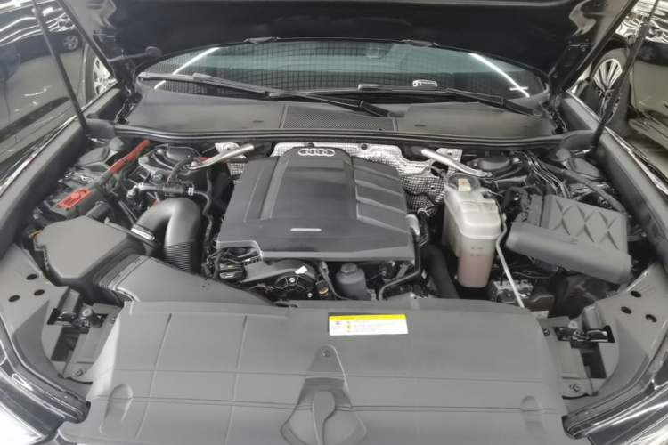 Used Audi A6L 2019 45 TFSI Prestige Dynamic Edition Engine Bay