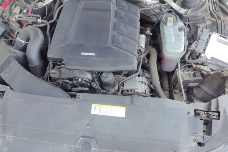 Used Audi A6L 2019 40 TFSI Luxury Dynamic Model Engine Bay