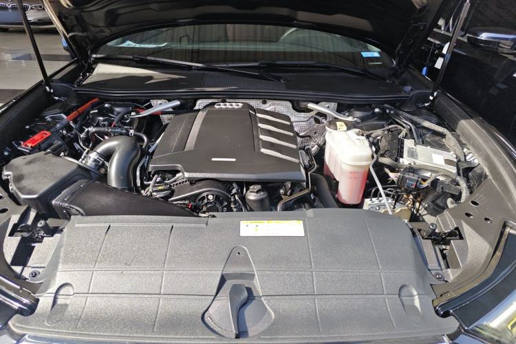 Used Audi A6L 2019 40 TFSI Luxury Prestige Edition Engine Bay