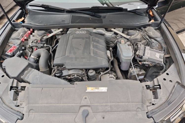 Used Audi A6L 2019 40 TFSI Luxury Dynamic Model Engine Bay