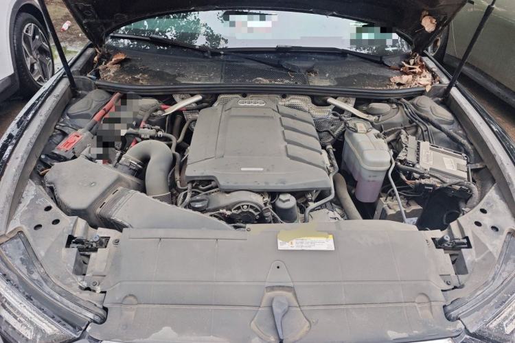 Used Audi A6L 2019 40 TFSI Luxury Dynamic Model Engine Bay