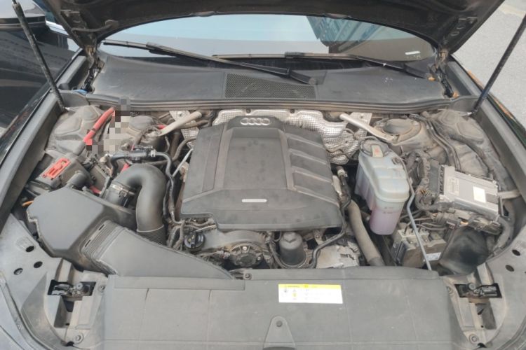 Used Audi A6L 2019 40 TFSI Luxury Dynamic Model Engine Bay