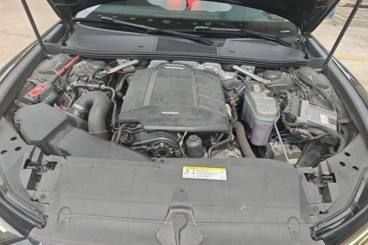 Used Audi A6L 2019 40 TFSI Luxury Prestige Edition Engine Bay
