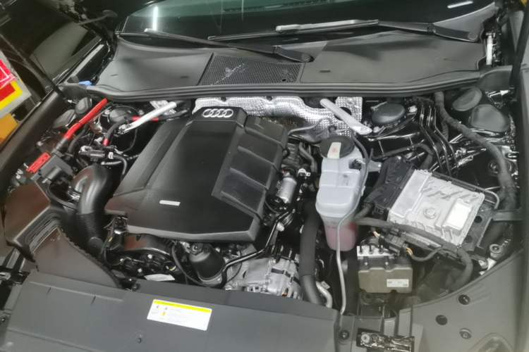 Used Audi A6L 2019 45 TFSI quattro Prestige Dynamic Edition Engine Bay