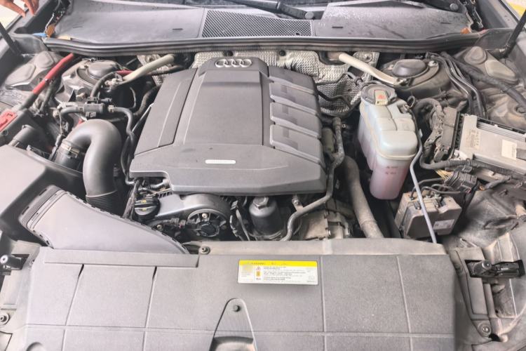 Used Audi A6L 2019 40 TFSI Luxury Prestige Edition Engine Bay