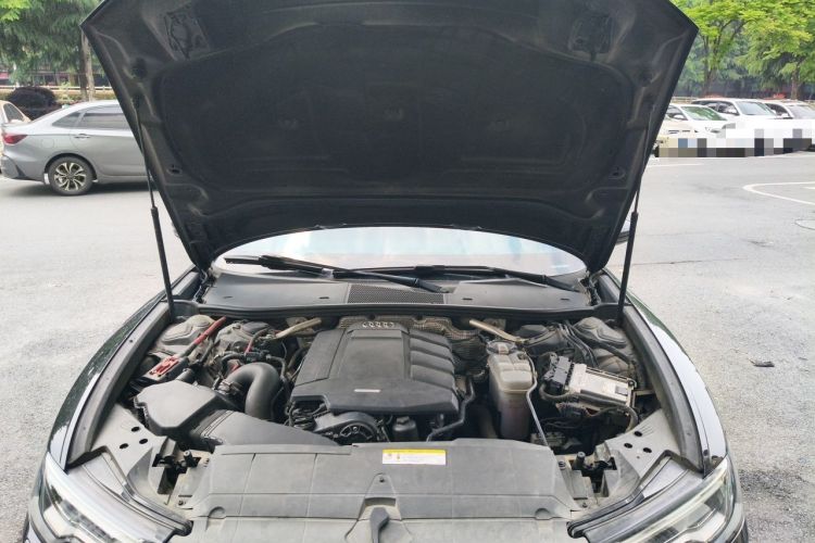 Used Audi A6L 2019 40 TFSI Luxury Dynamic Model Engine Bay