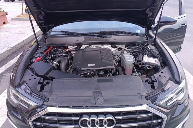 Used Audi A6L 2019 40 TFSI Luxury Dynamic Model Engine Bay