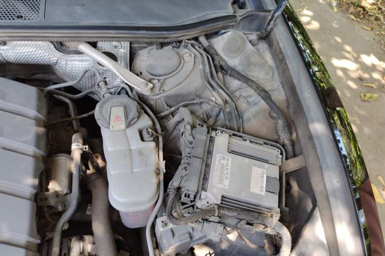Used Audi A6L 2019 40 TFSI Luxury Dynamic Model Engine Bay Left