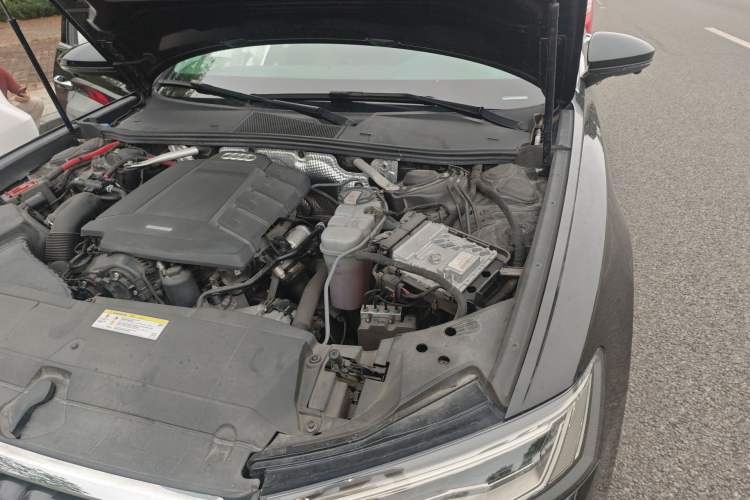Used Audi A6L 2019 45 TFSI Prestige Elegant Edition Engine Bay Left