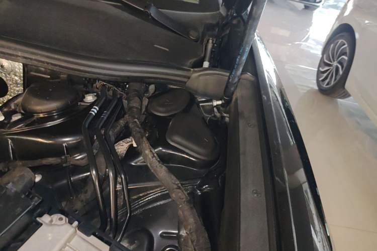 Used Audi A6L 2019 40 TFSI Luxury Prestige Edition Engine Bay Left
