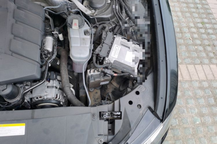 Used Audi A6L 2019 40 TFSI Luxury Dynamic Model Engine Bay Left