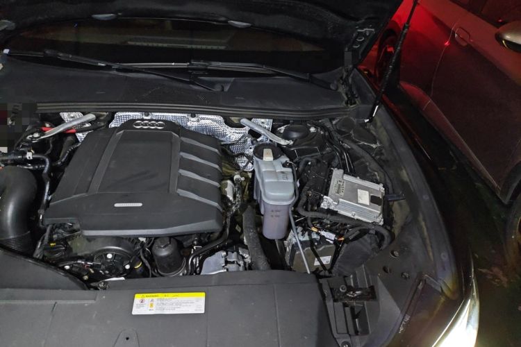 Used Audi A6L 2019 40 TFSI Luxury Prestige Edition Engine Bay Left