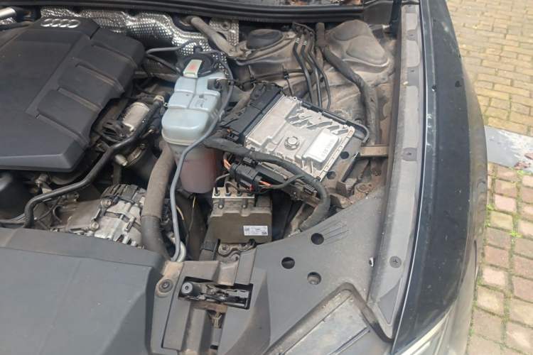 Used Audi A6L 2019 45 TFSI Prestige Dynamic Edition Engine Bay Left