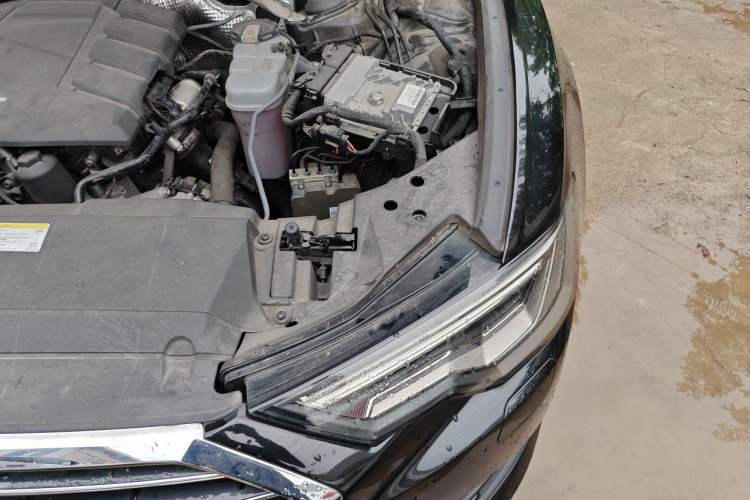 Used Audi A6L 2019 45 TFSI Prestige Elegant Edition Engine Bay Left