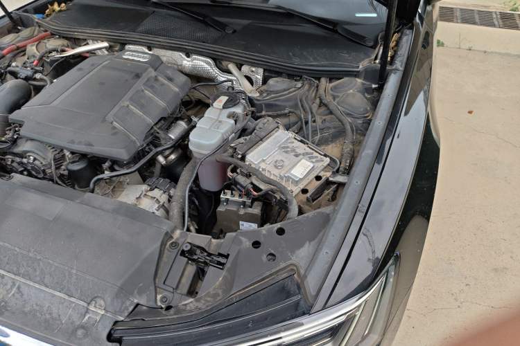 Used Audi A6L 2019 45 TFSI Prestige Elegant Edition Engine Bay Left