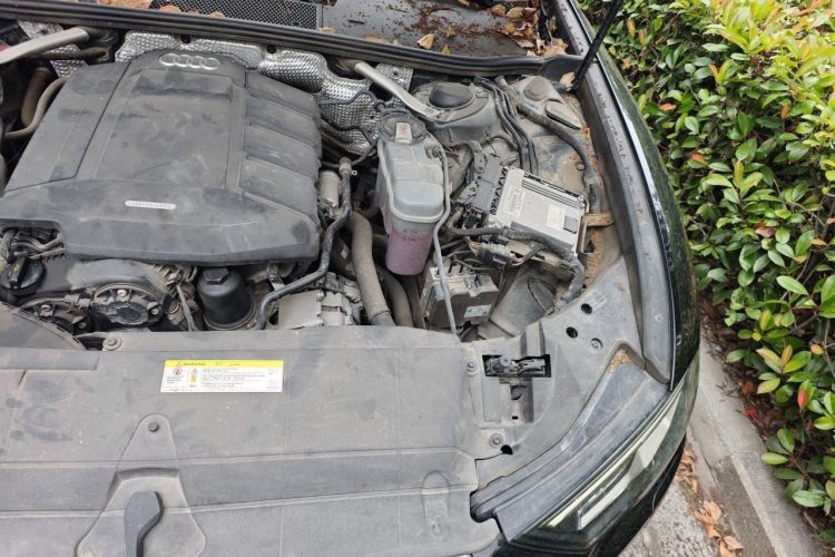Used Audi A6L 2019 40 TFSI Luxury Dynamic Model Engine Bay Left