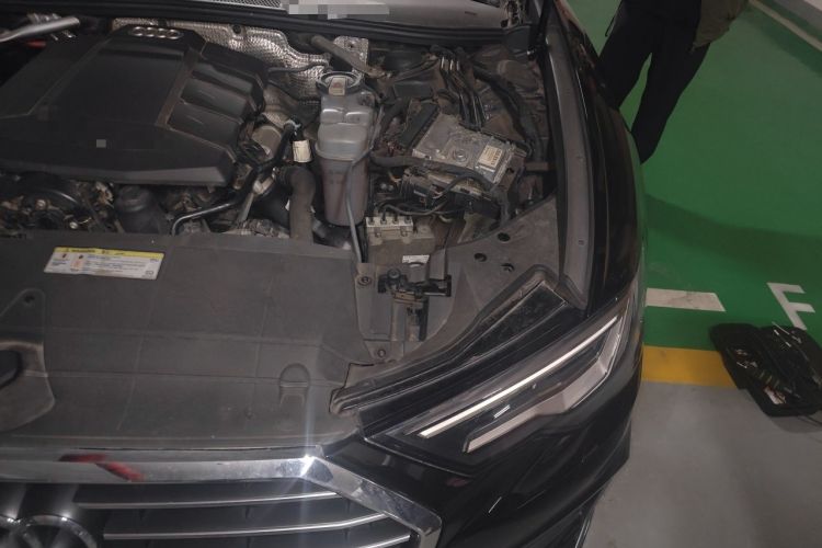 Used Audi A6L 2019 45 TFSI Prestige Dynamic Edition Engine Bay Left