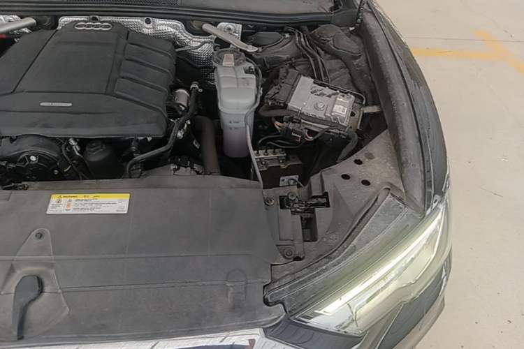 Used Audi A6L 2019 45 TFSI Prestige Dynamic Edition Engine Bay Left