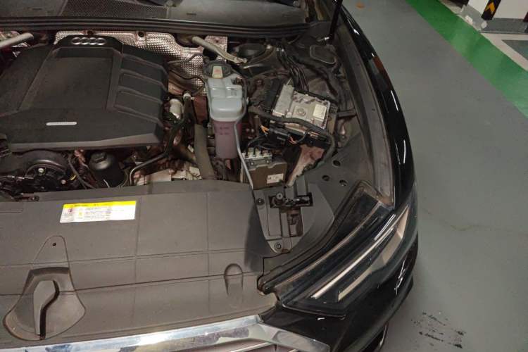 Used Audi A6L 2019 45 TFSI Prestige Dynamic Edition Engine Bay Left