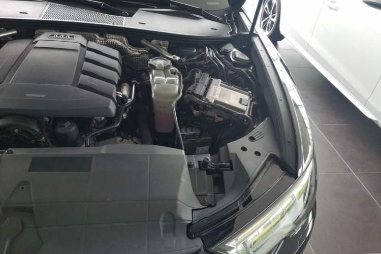 Used Audi A6L 2019 40 TFSI Luxury Prestige Edition Engine Bay Left
