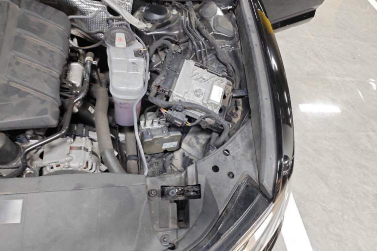 Used Audi A6L 2019 45 TFSI quattro Prestige Dynamic Edition Engine Bay Left
