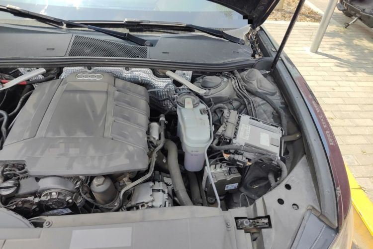 Used Audi A6L 2019 40 TFSI Luxury Dynamic Model Engine Bay Left