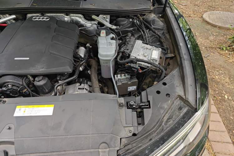 Used Audi A6L 2019 45 TFSI Prestige Elegant Edition Engine Bay Left