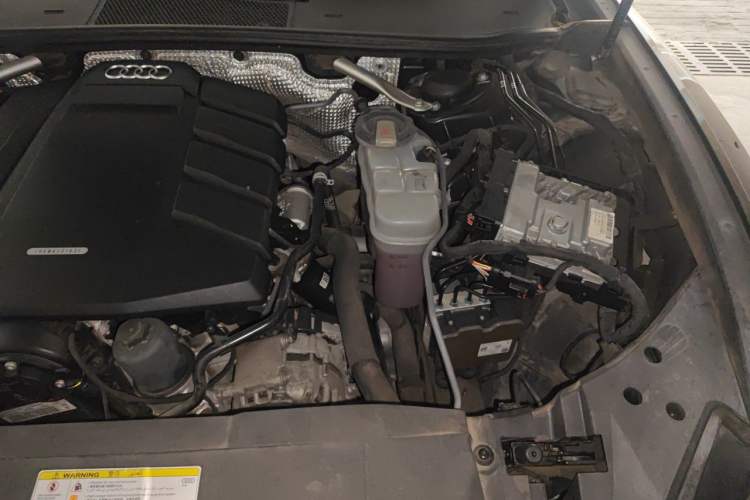 Used Audi A6L 2019 45 TFSI Prestige Dynamic Edition Engine Bay Left