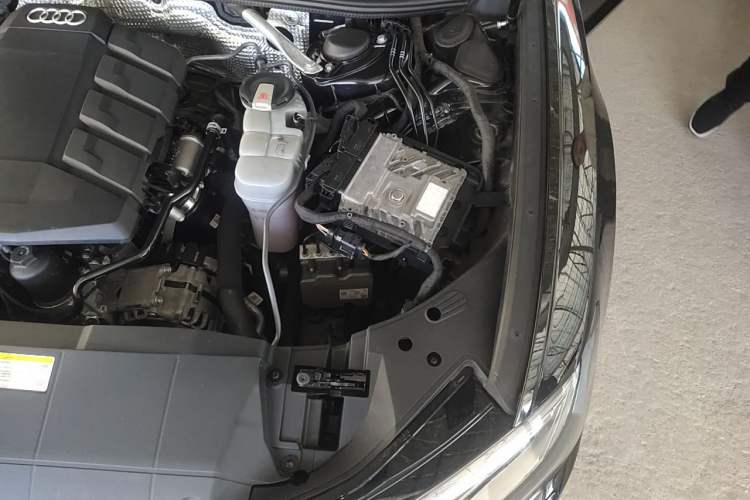 Used Audi A6L 2019 45 TFSI quattro Prestige Elegant Edition Engine Bay Left