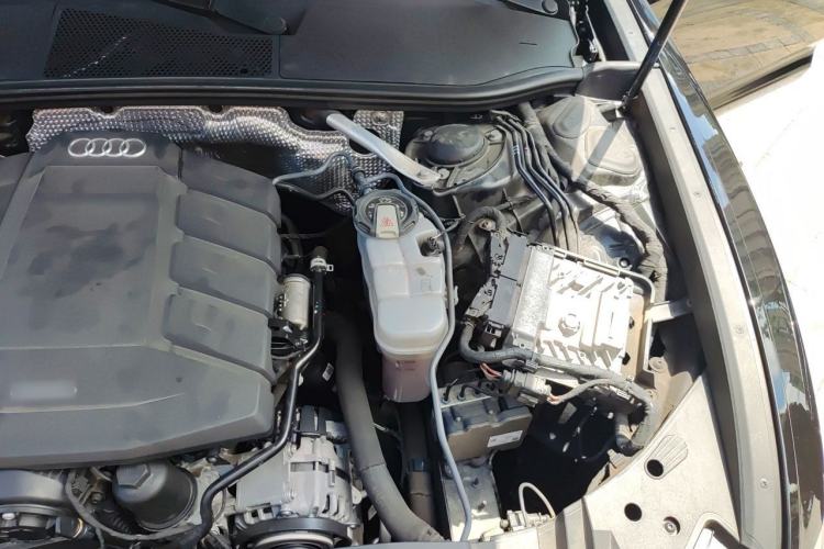 Used Audi A6L 2019 45 TFSI Prestige Dynamic Edition Engine Bay Left