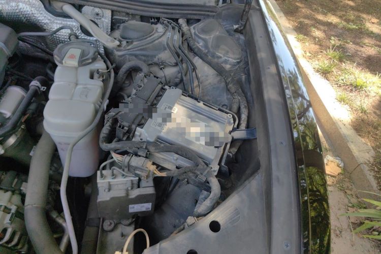 Used Audi A6L 2019 40 TFSI Luxury Dynamic Model Engine Bay Left