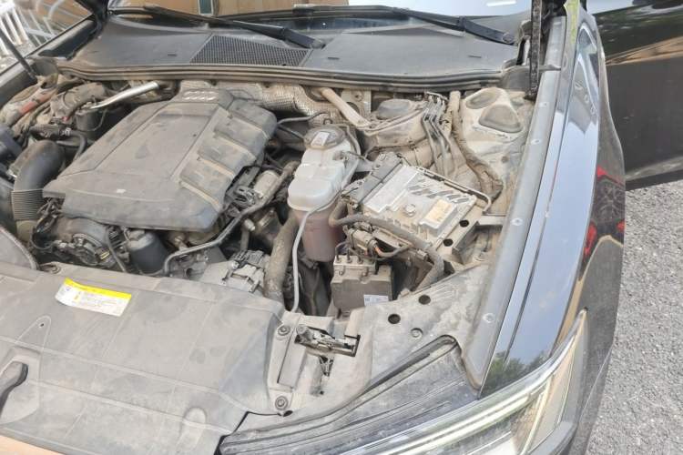 Used Audi A6L 2019 45 TFSI Prestige Dynamic Edition Engine Bay Left