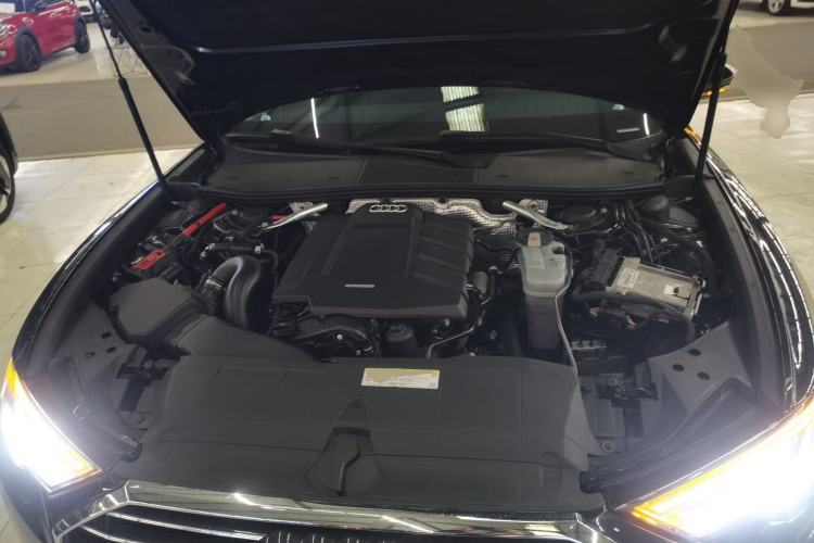 Used Audi A6L 2019 40 TFSI Luxury Prestige Edition Engine Bay