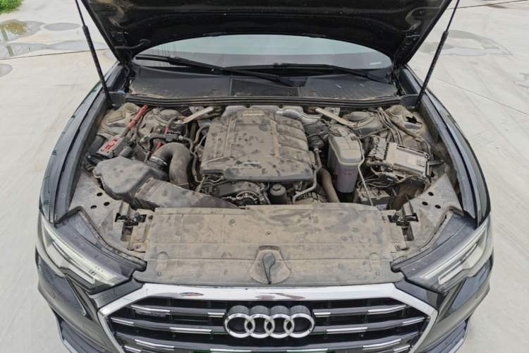 Used Audi A6L 2019 40 TFSI Luxury Dynamic Model Engine Bay