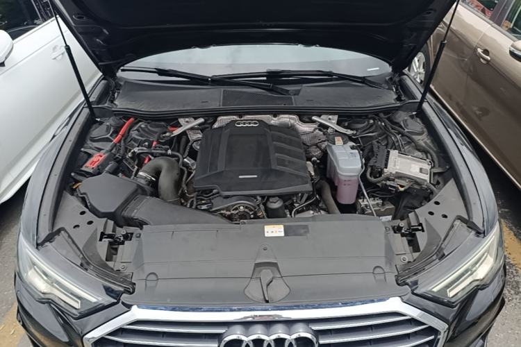 Used Audi A6L 2019 40 TFSI Luxury Dynamic Model Engine Bay