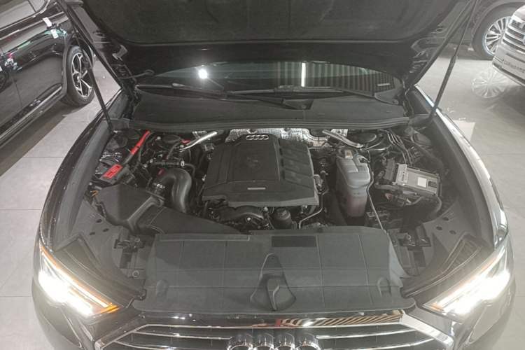 Used Audi A6L 2019 40 TFSI Luxury Prestige Edition Engine Bay