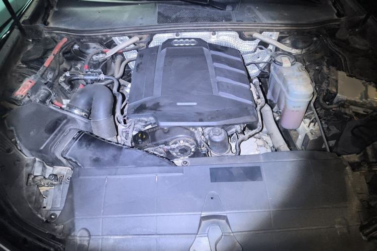 Used Audi A6L 2019 45 TFSI Prestige Elegant Edition Engine Bay