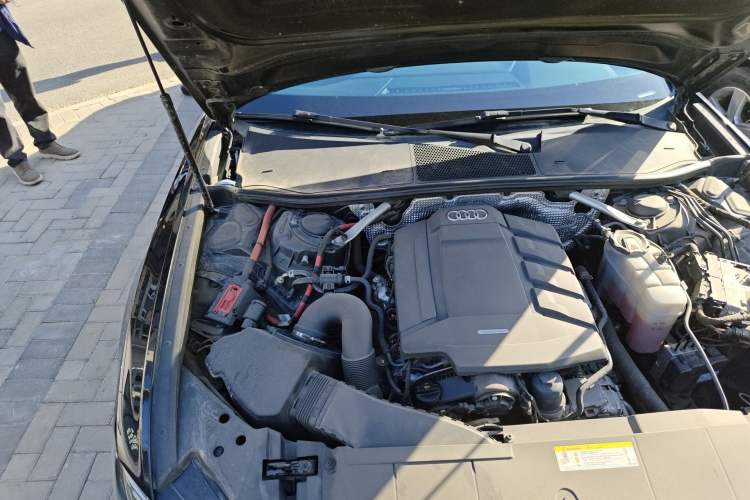 Used Audi A6L 2019 45 TFSI Prestige Elegant Edition Engine Bay Right